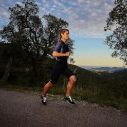 Zone3 Women's Aeroforce X Short Sleeve Trisuit -Zone3 Shop 36.1.4