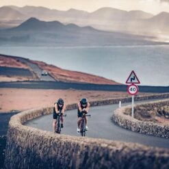 Zone3 Women's Aeroforce X Sleeveless Swim Suit | Back Trisuit -Zone3 Shop 40.1.3