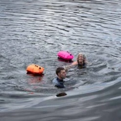 Zone3 Recycled Safety Buoy/Dry Bag 28L 14 Zone3 Recycled Safety Buoy/Dry Bag 28L -Zone3 Shop Recycled Swim Safety Buoy Dry Bag 28L Lifestyle 2