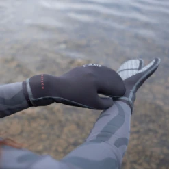 Thermo-Tech Warmth Swim Mitts -Zone3 Shop Thermo TechWarmthSwimMitts 2