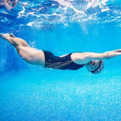 Zone3 Classic Swimming Costume -Zone3 Shop Women sIconicswimwear1 2