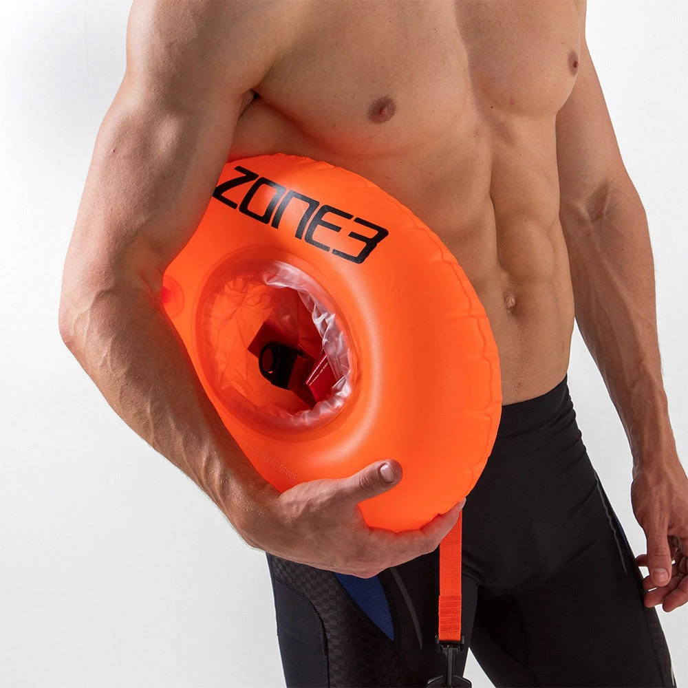 Zone3 On The Go Swim Safety Buoy & Dry Bag 6 Zone3 On The Go Swim Safety Buoy & Dry Bag - Image 4