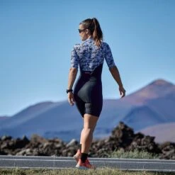 Zone3 Lava Short Sleeve Trisuit -Zone3 Shop womens 2 a5db0bcb 44ef 4a63 b123 8512260456b4